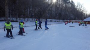 II TURNUS WYSTARTOWAŁ , Jazda na nartach, półkolonia zimowa, zimowisko 2022, Kokuszka-Ski.pl - narty, snowboard, wyciąg, stok narciarski, noclegi, imprezy, kuchnia, Piwniczna, Rytro, Krynica, Żegiestów, Stary Sącz, Nowy Sącz